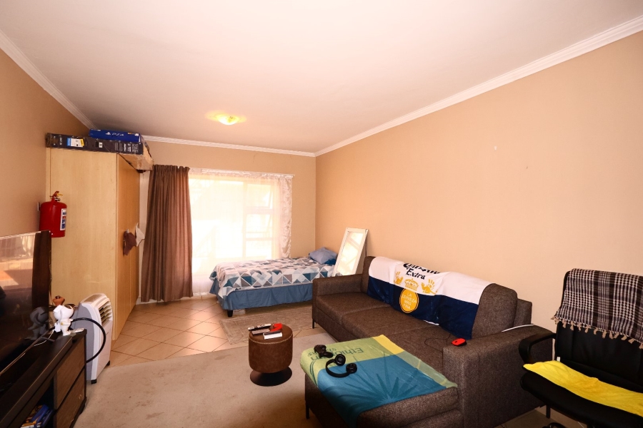 1 Bedroom Property for Sale in Vredenhof Sh Free State
